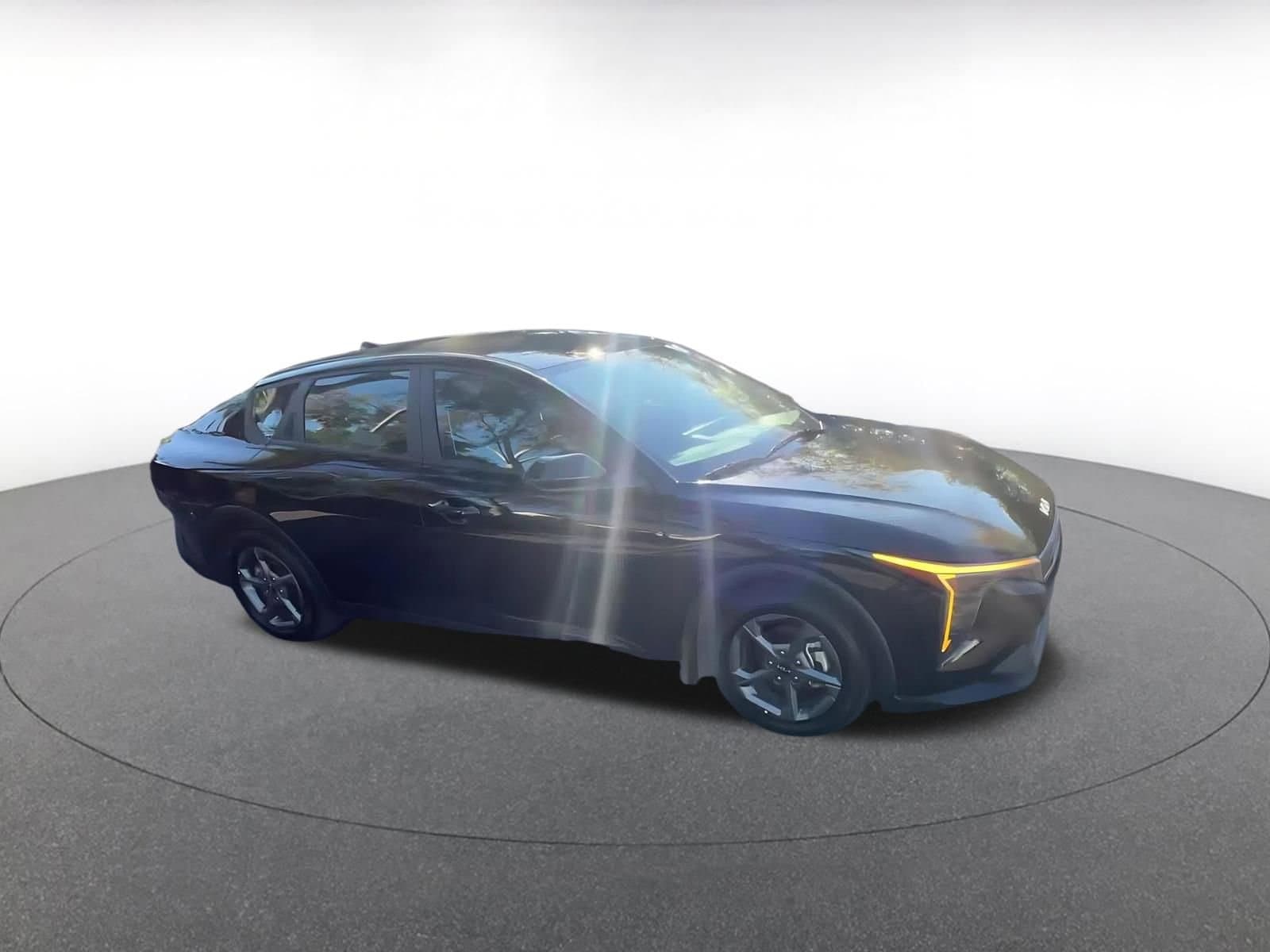 Thumbnail: 2025 Kia K4 - 2