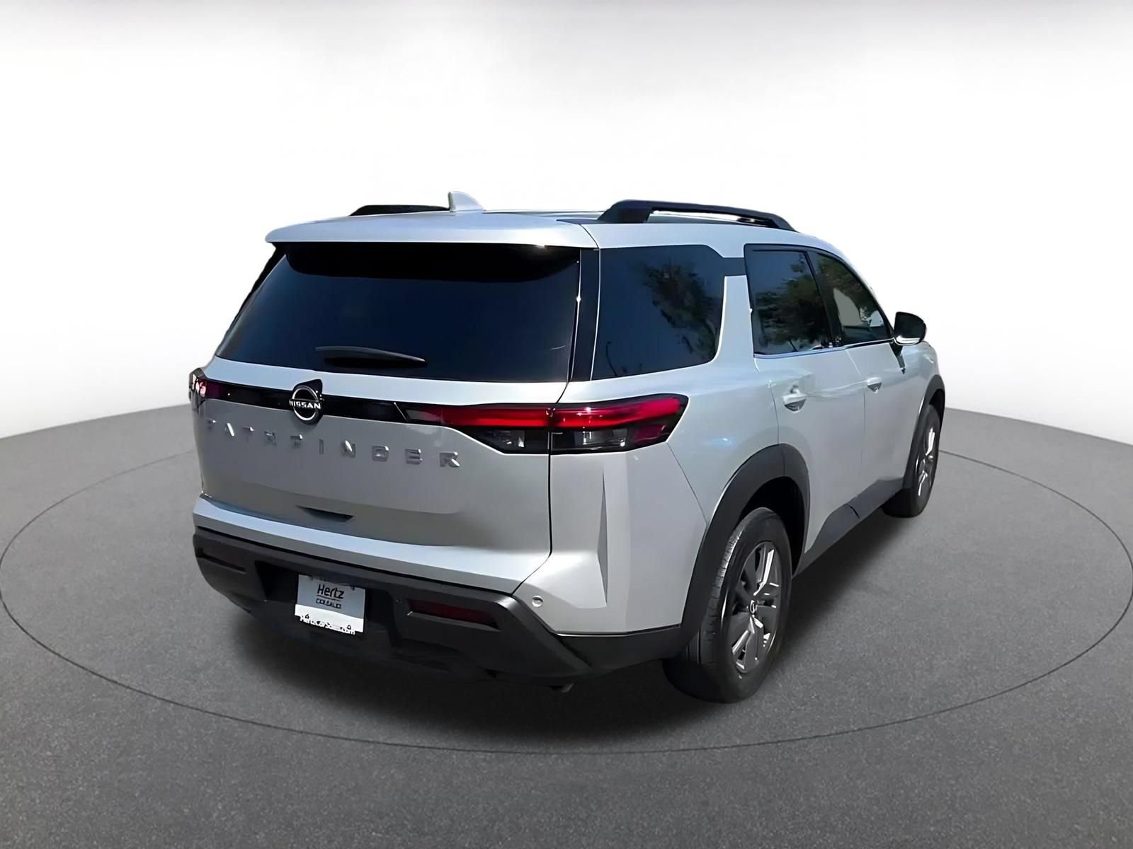 Thumbnail: 2025 Nissan Pathfinder - 14