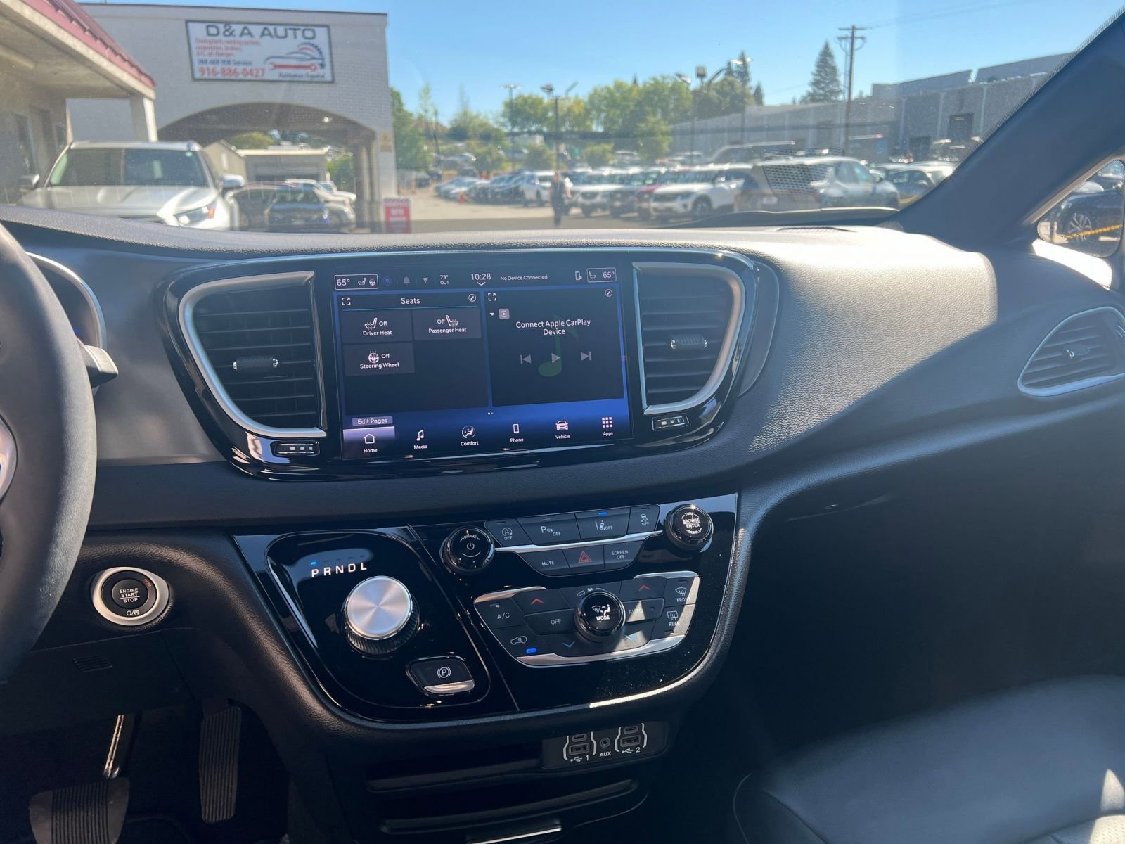 Thumbnail: 2025 Chrysler Pacifica - 17