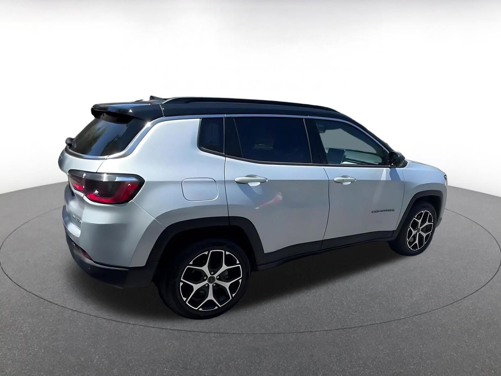 Thumbnail: 2025 Jeep Compass - 15