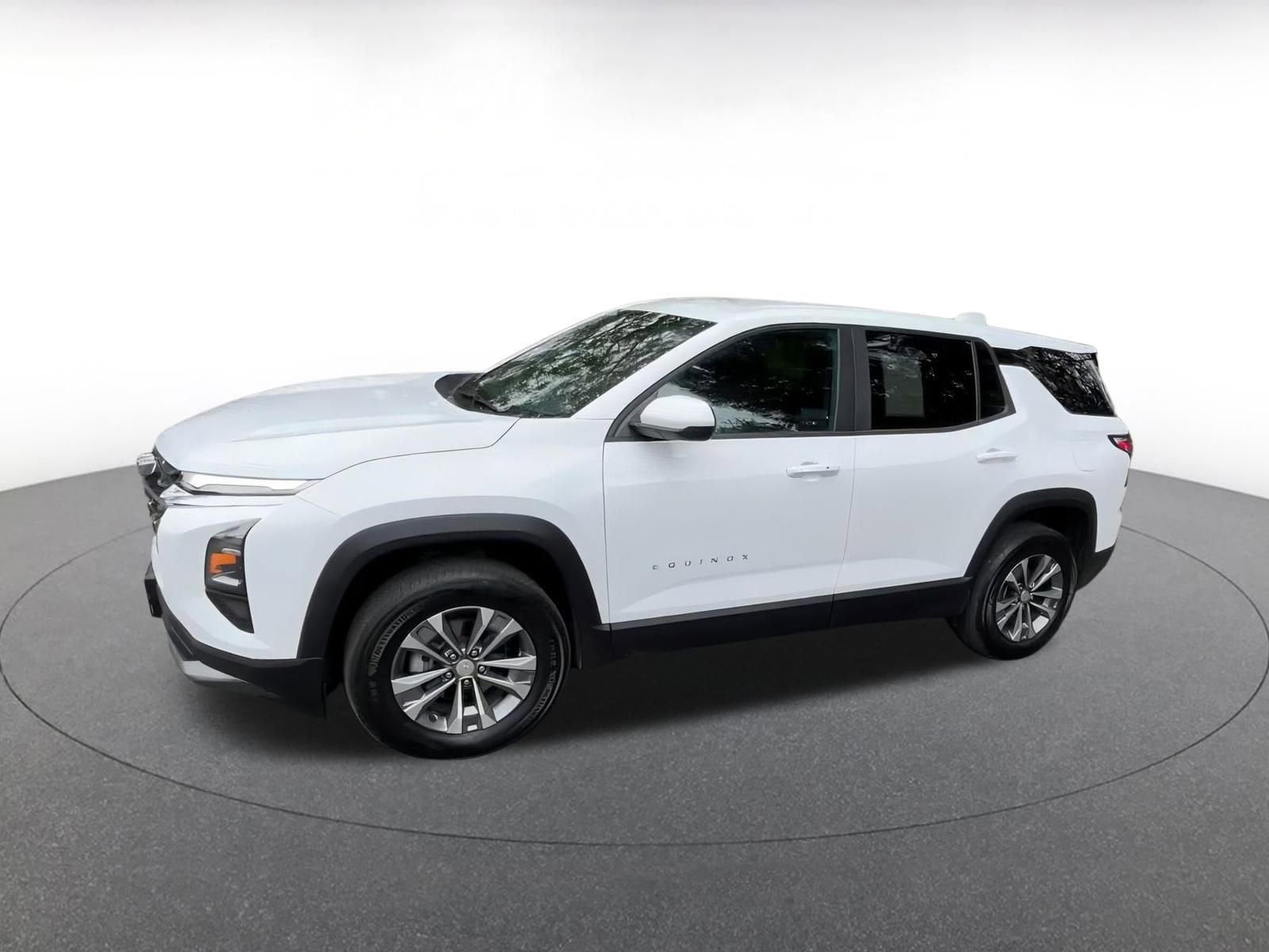 Thumbnail: 2025 Chevrolet Equinox - 8