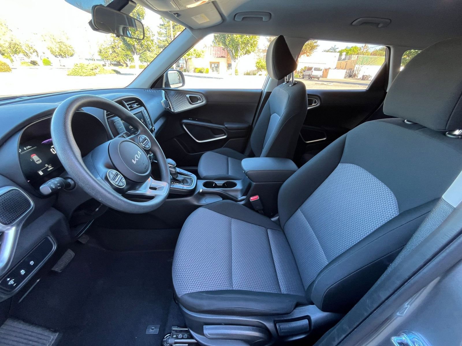 Thumbnail: 2025 Kia Soul - 24