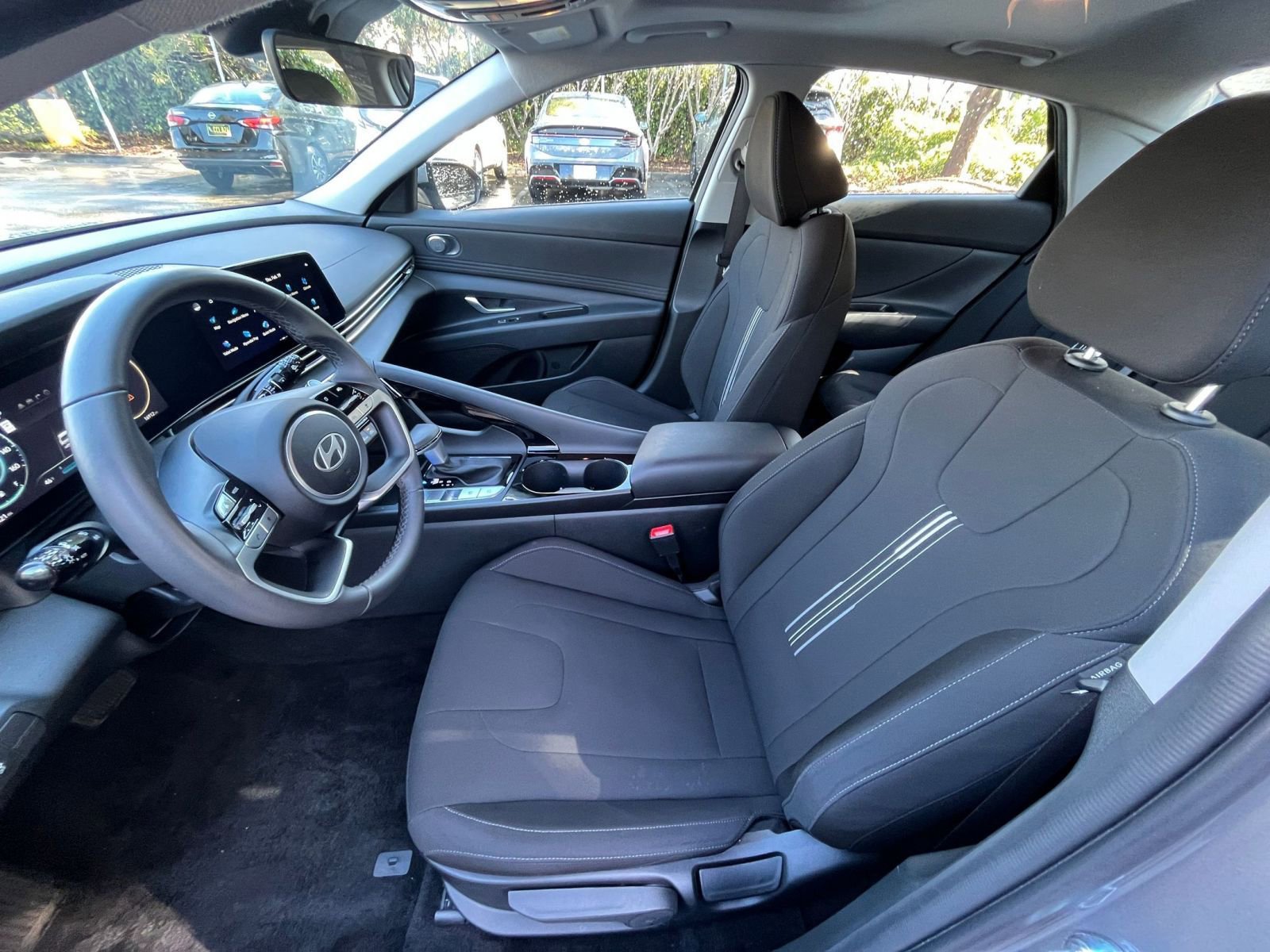 Thumbnail: 2025 Hyundai Elantra - 27