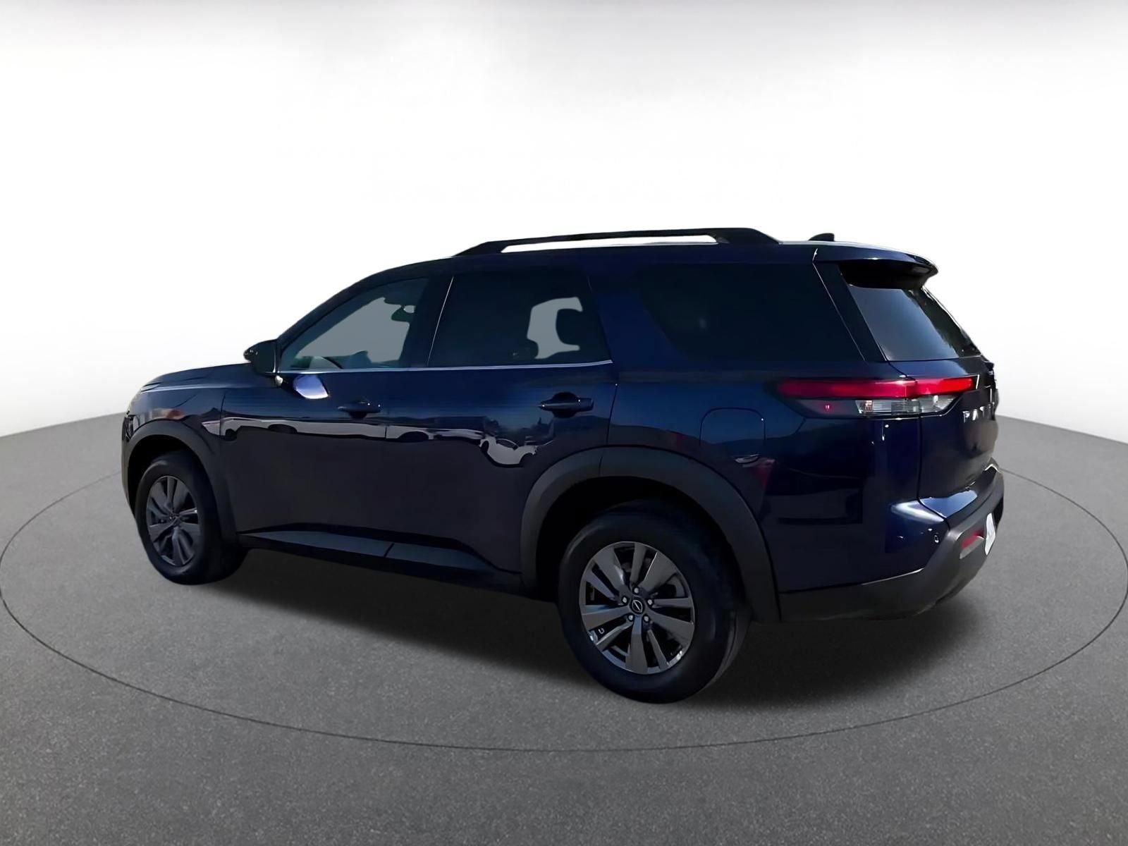 Thumbnail: 2025 Nissan Pathfinder - 8