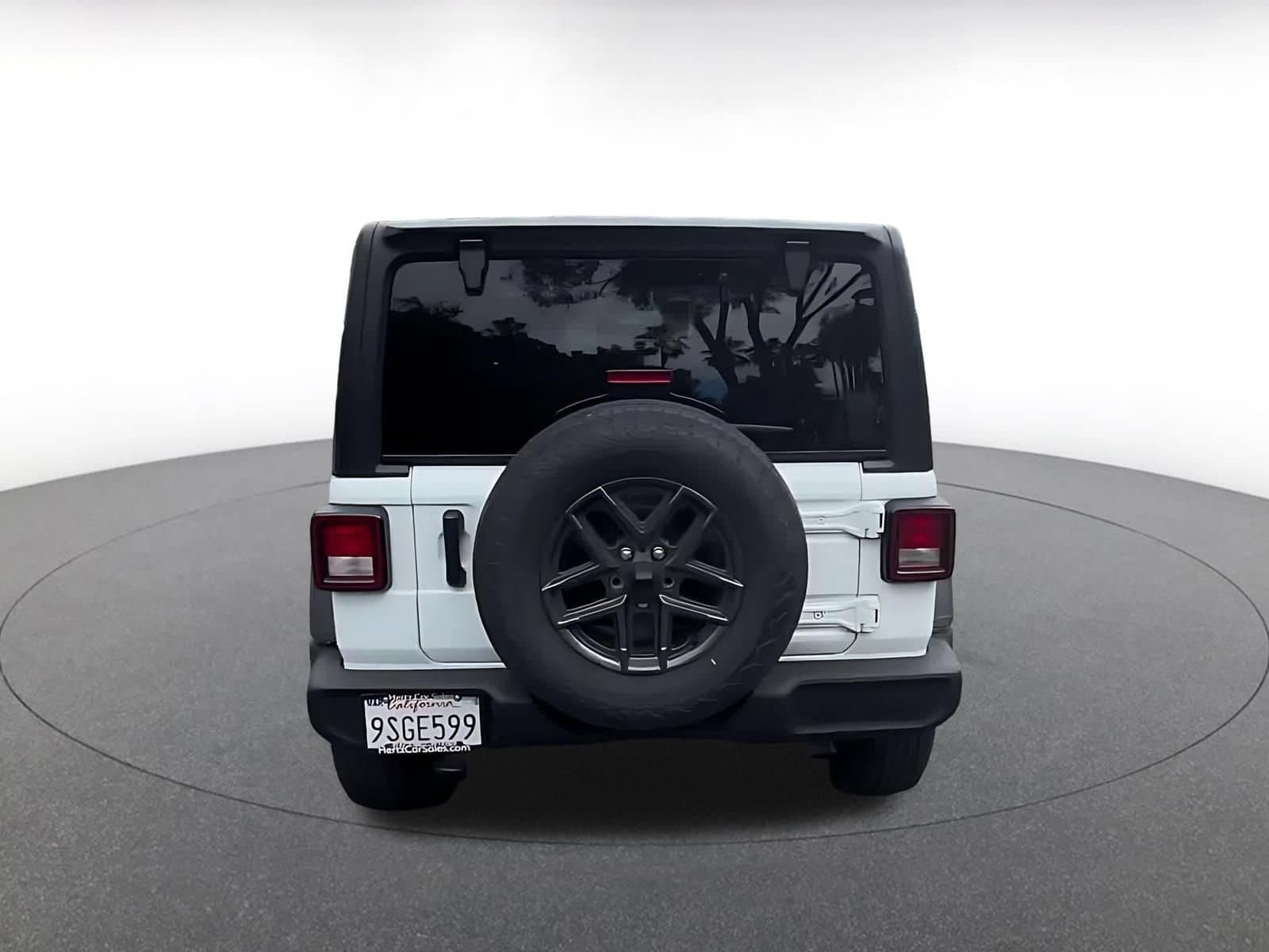 Thumbnail: 2025 Jeep Wrangler - 12