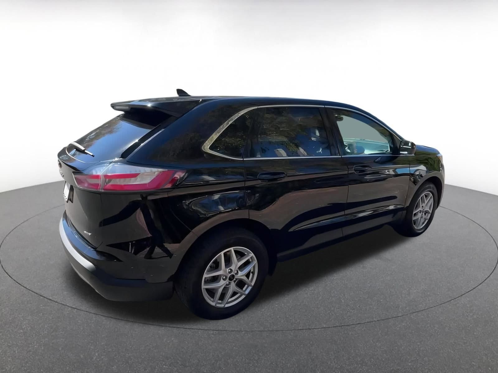 Thumbnail: 2023 Ford Edge - 15