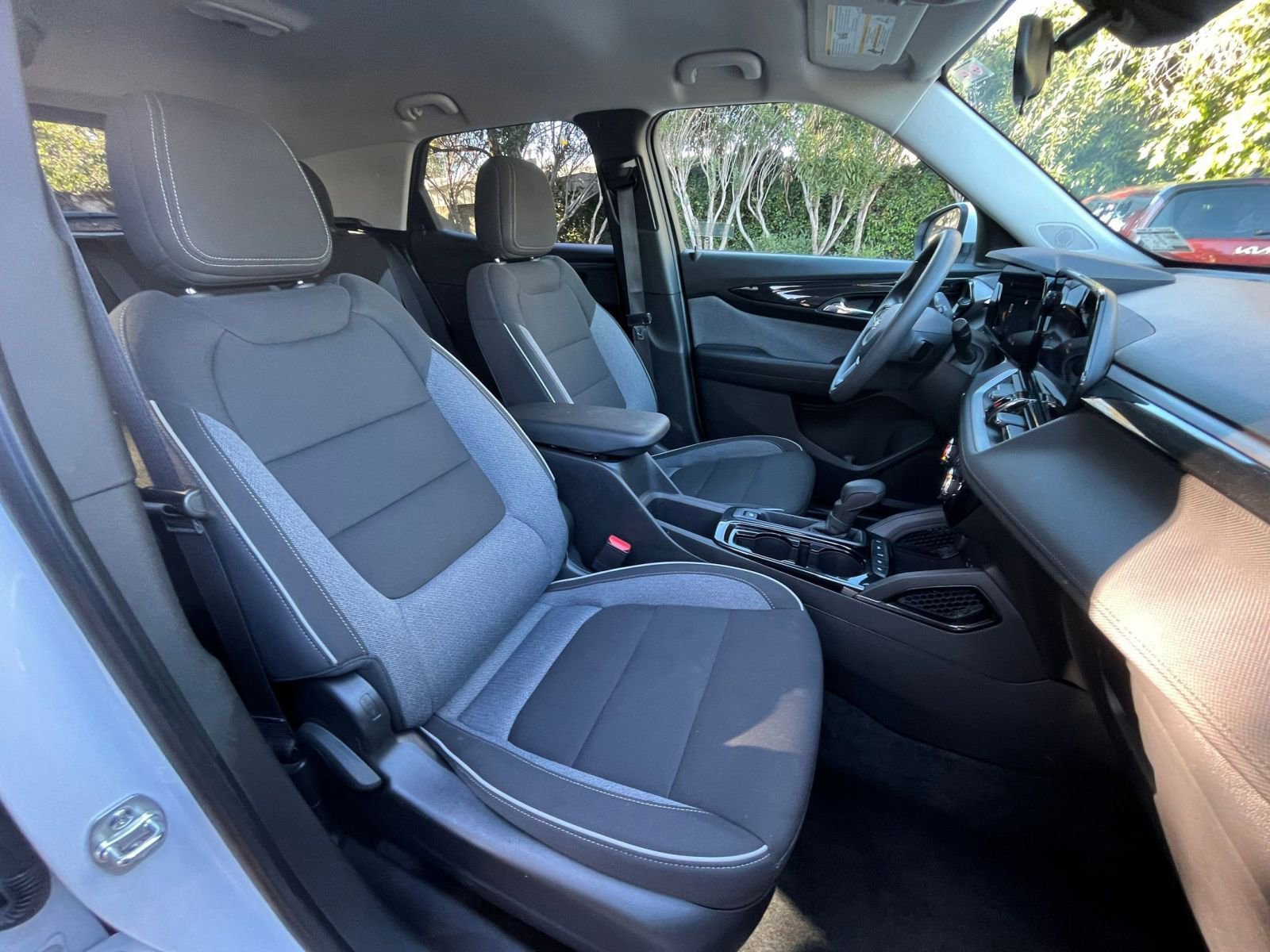 Thumbnail: 2025 Chevrolet TrailBlazer - 34