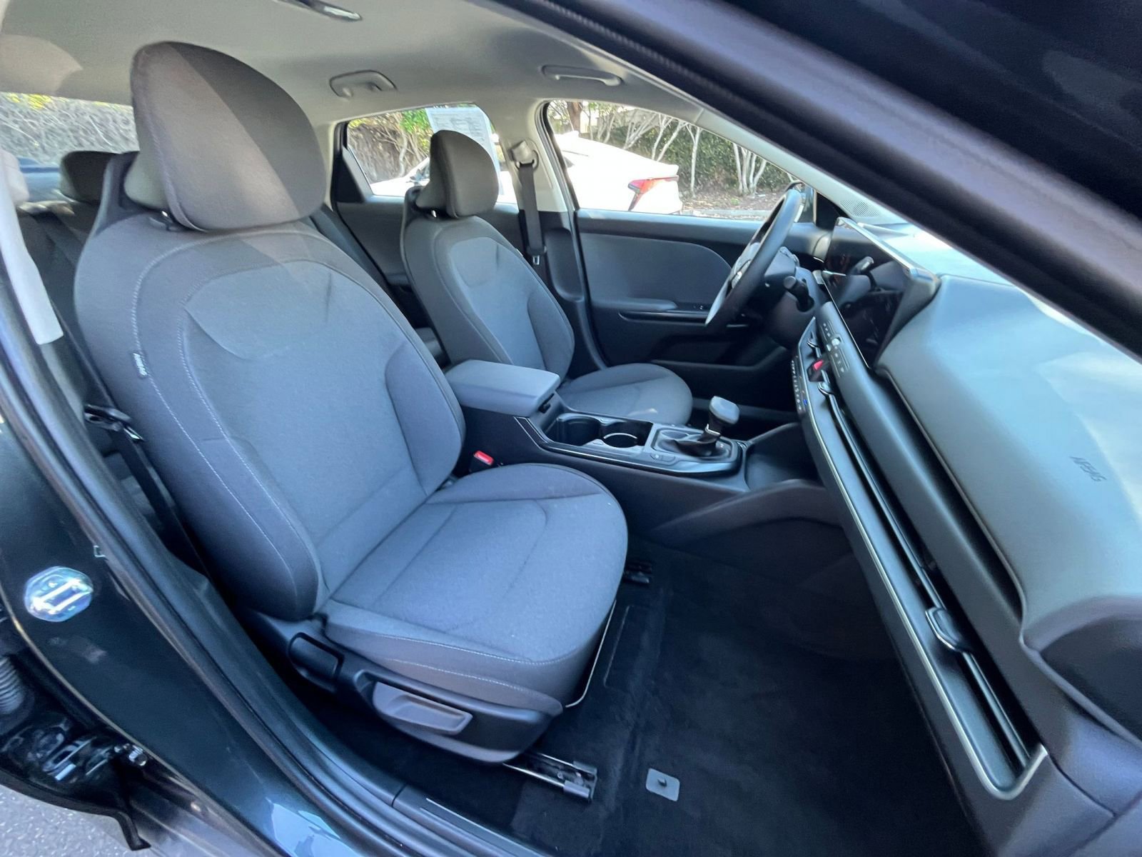 Thumbnail: 2025 Kia K4 - 35