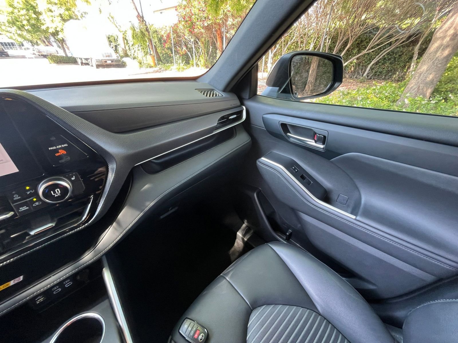 2024 Toyota Highlander XSE 30