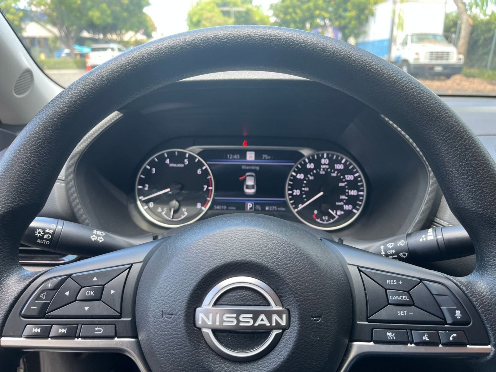 Thumbnail: 2024 Nissan Sentra - 25