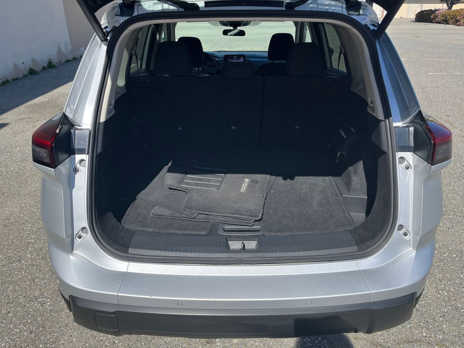 Thumbnail: 2025 Nissan Rogue - 33