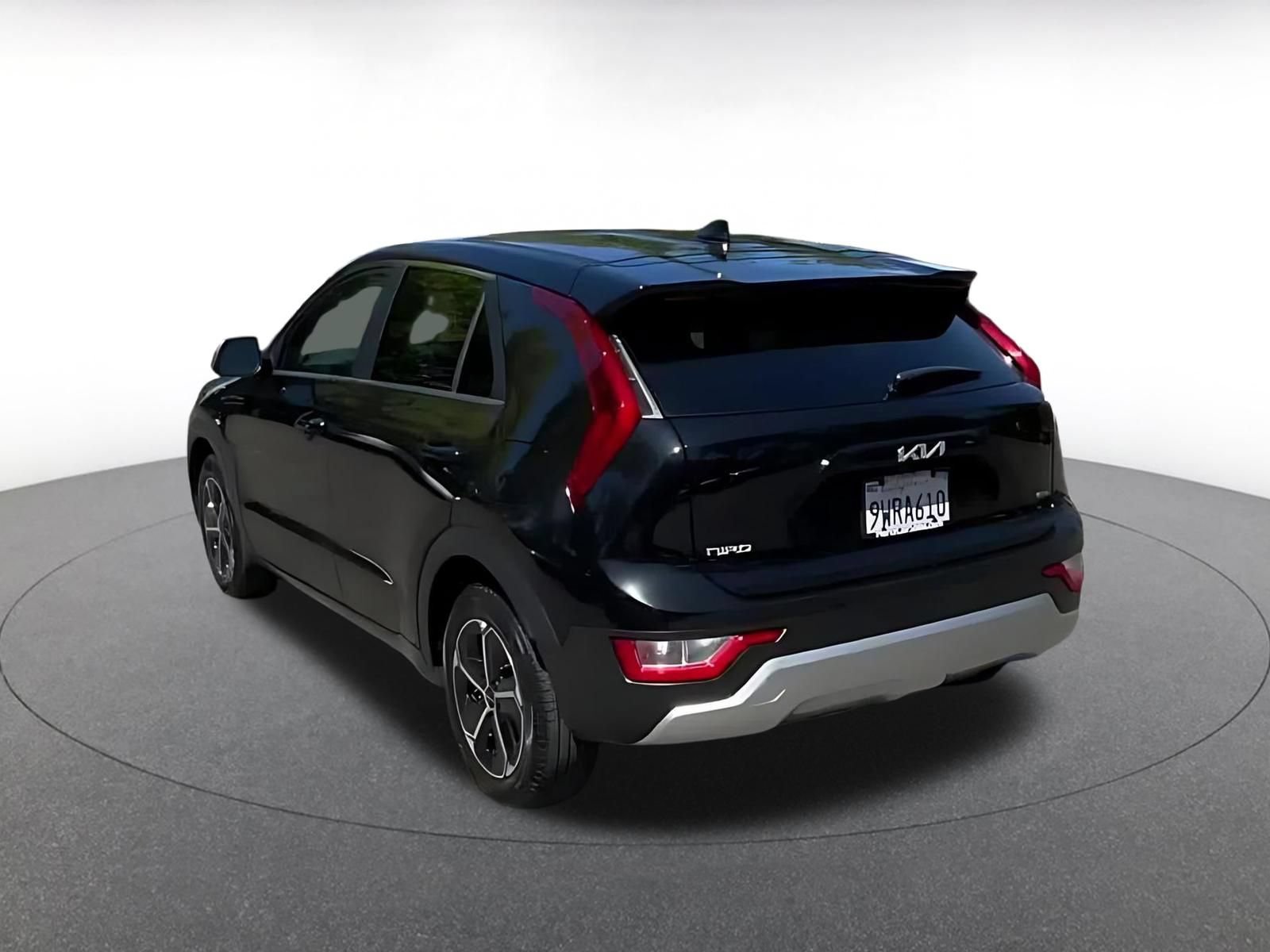 Thumbnail: 2026 Kia Niro - 11