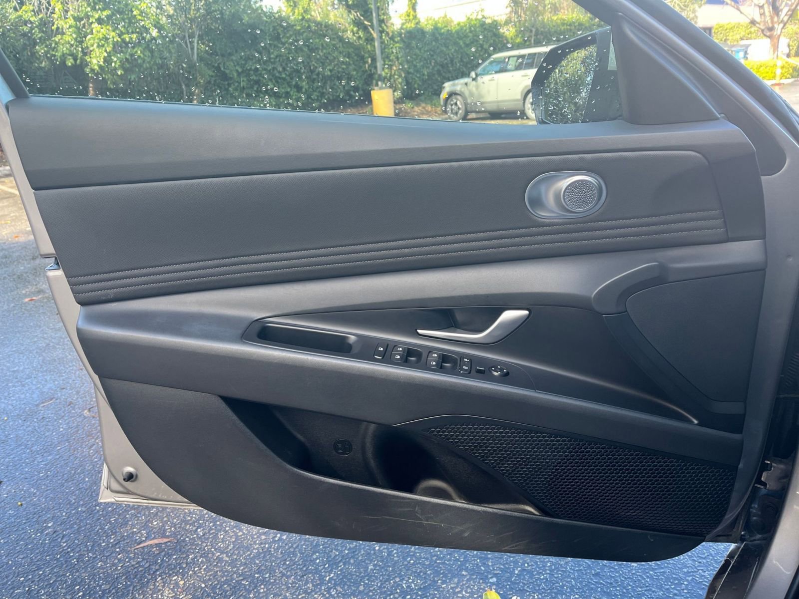 Thumbnail: 2025 Hyundai Elantra - 18