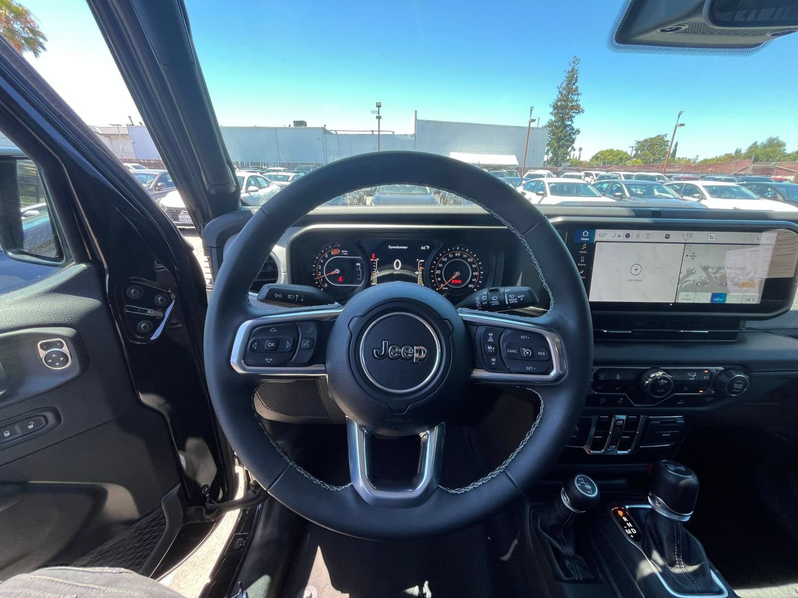 Thumbnail: 2025 Jeep Wrangler - 34
