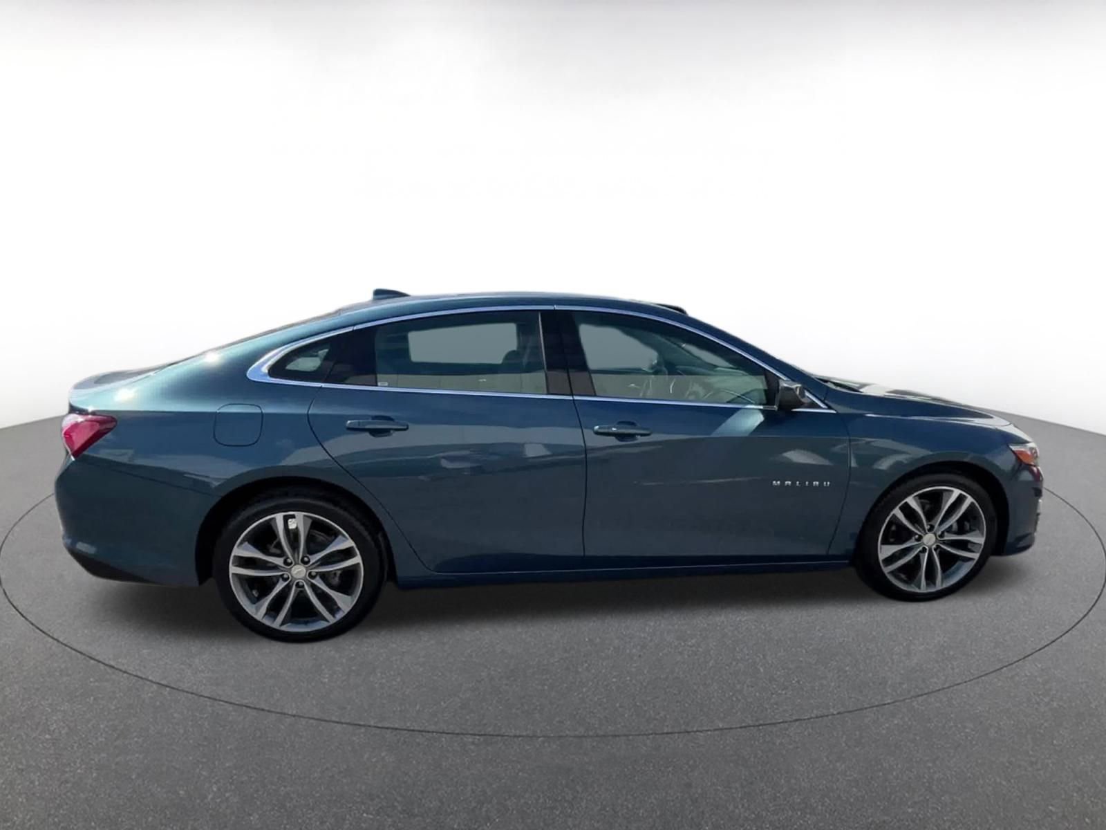 Thumbnail: 2024 Chevrolet Malibu - 16