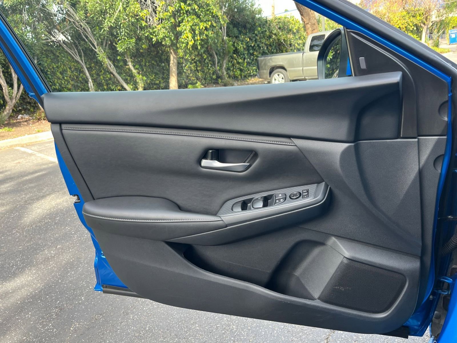 Thumbnail: 2025 Nissan Sentra - 18