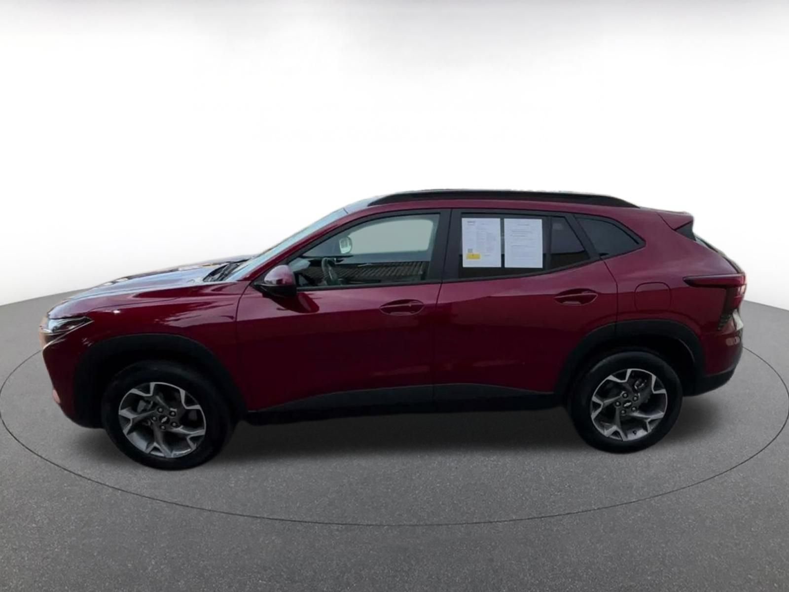 Thumbnail: 2025 Chevrolet Trax - 7