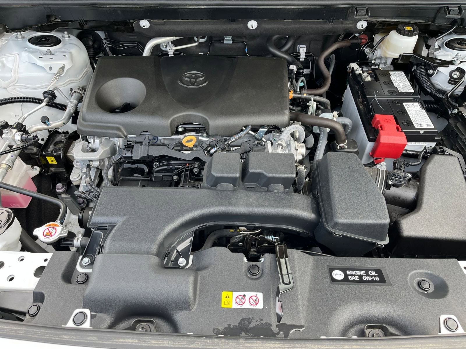 Thumbnail: 2025 Toyota RAV4 - 32