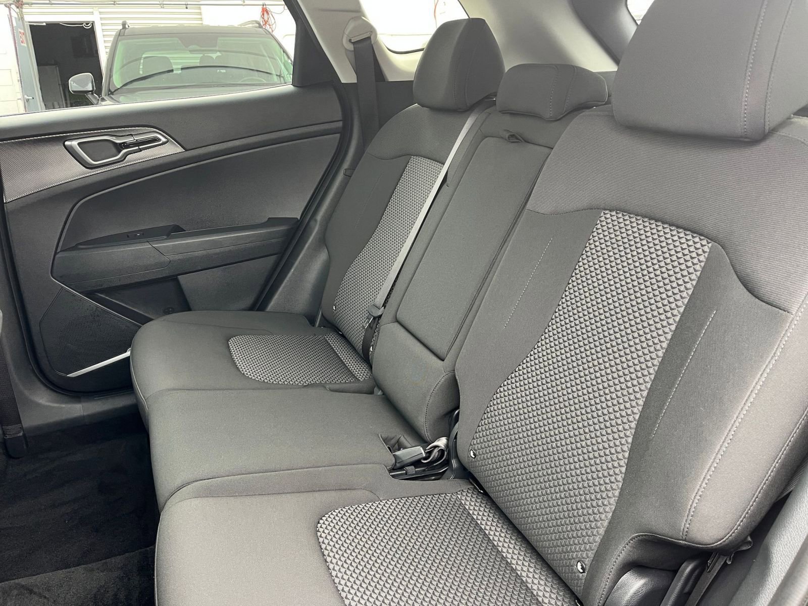 Thumbnail: 2025 Kia Sportage - 24