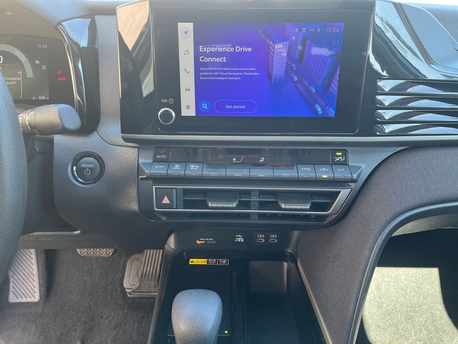 Thumbnail: 2025 Toyota Camry - 17