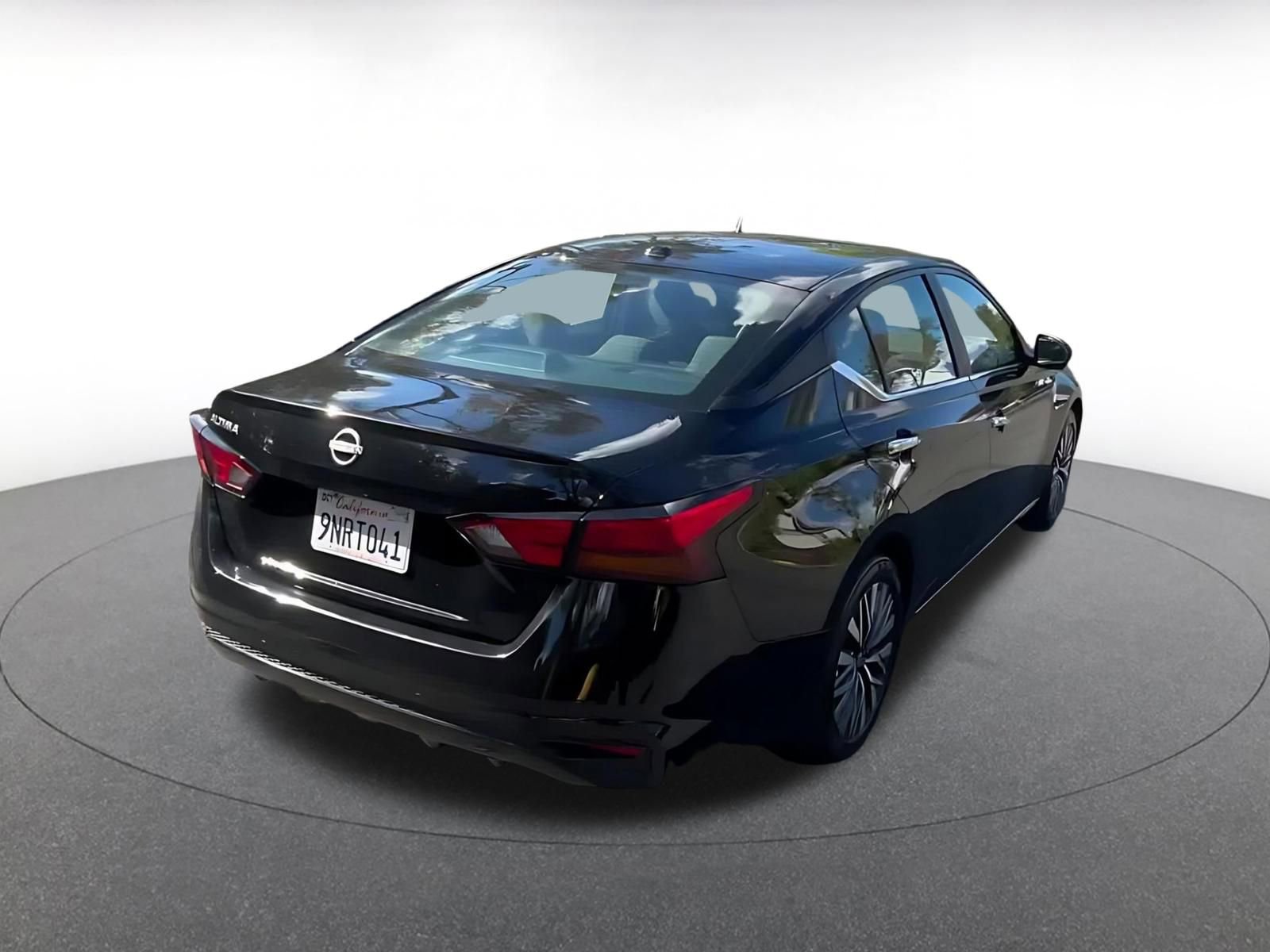 Thumbnail: 2025 Nissan Altima - 14