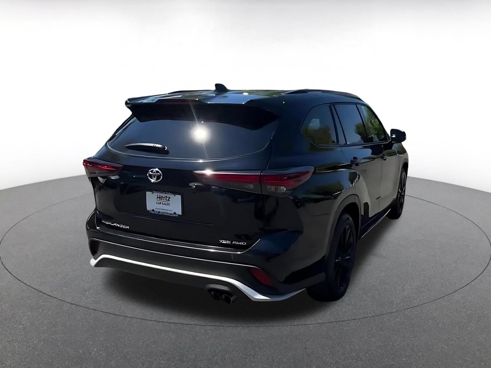 Thumbnail: 2025 Toyota Highlander - 12