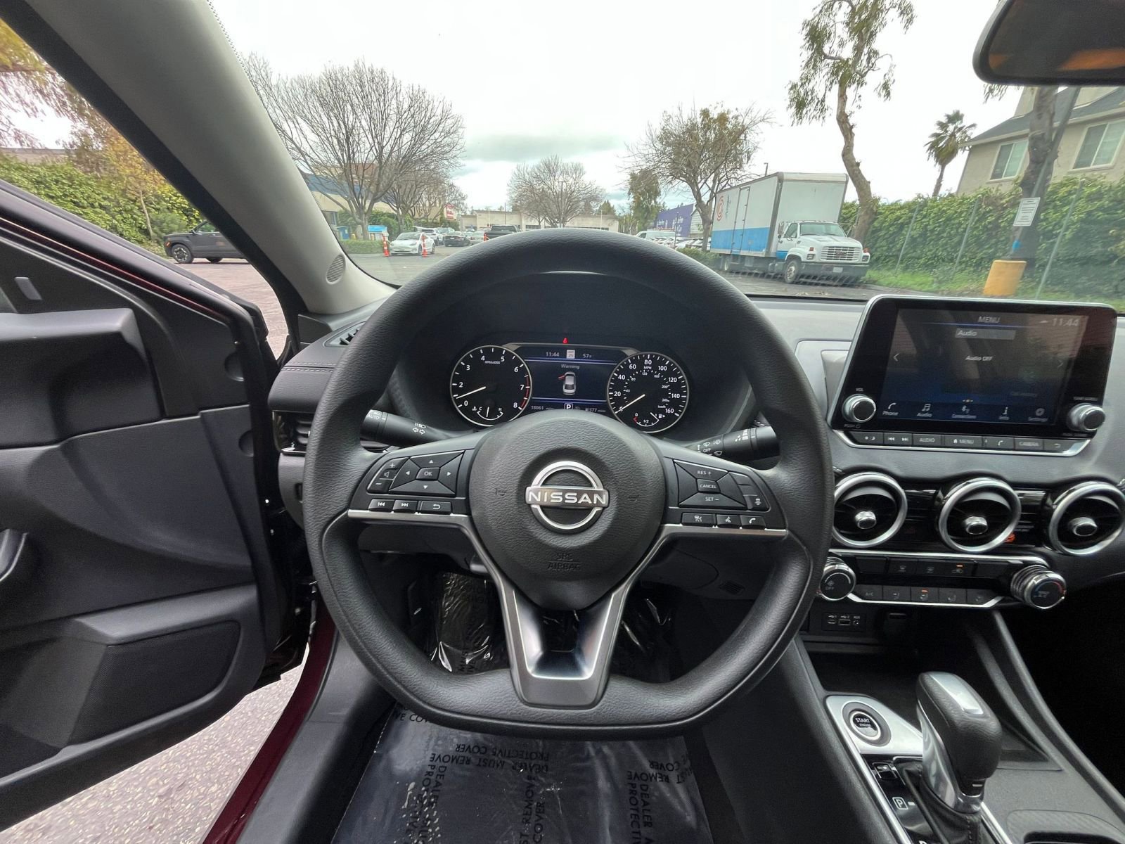 Thumbnail: 2025 Nissan Sentra - 32