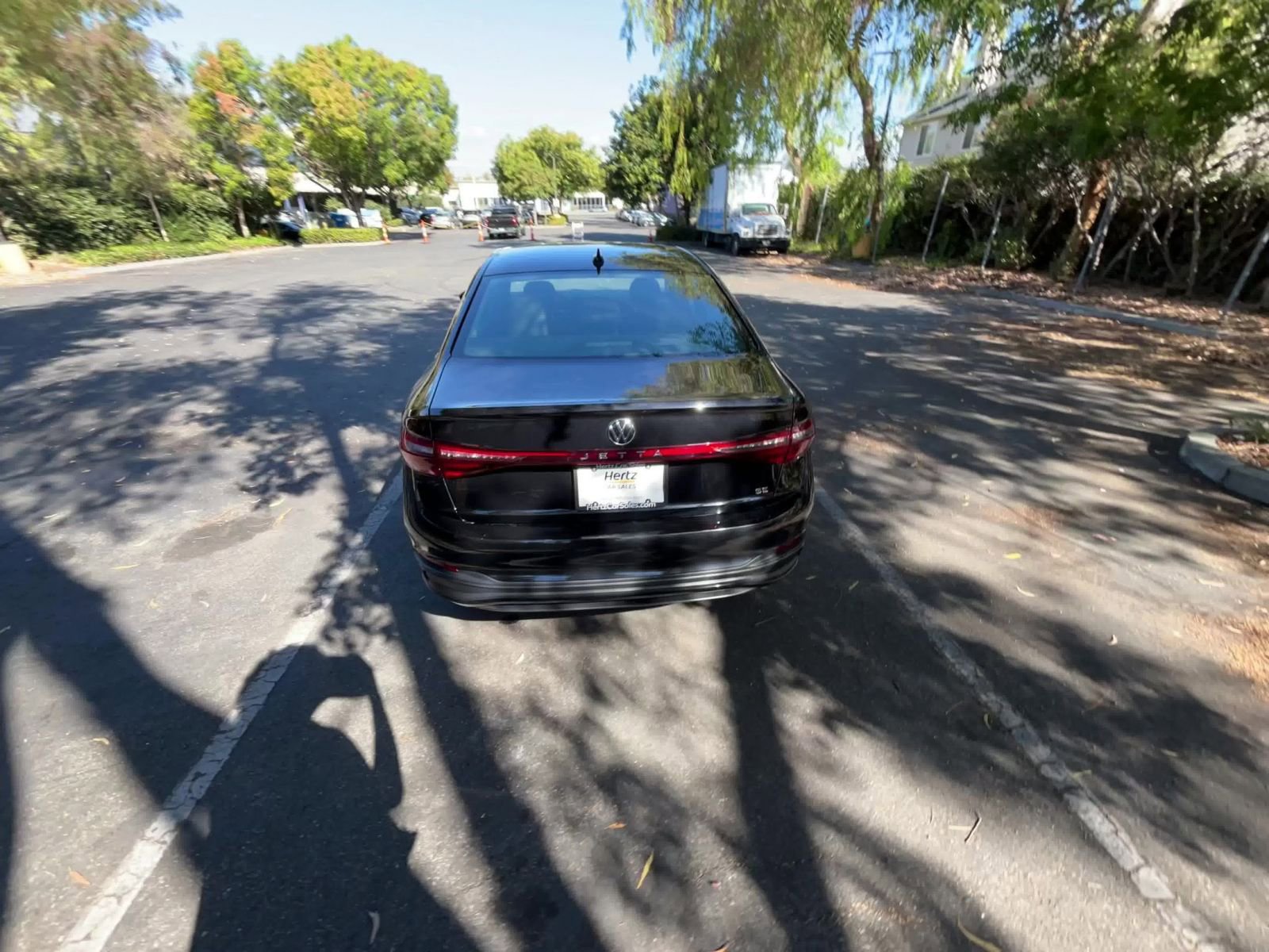 Thumbnail: 2025 Volkswagen Jetta - 16