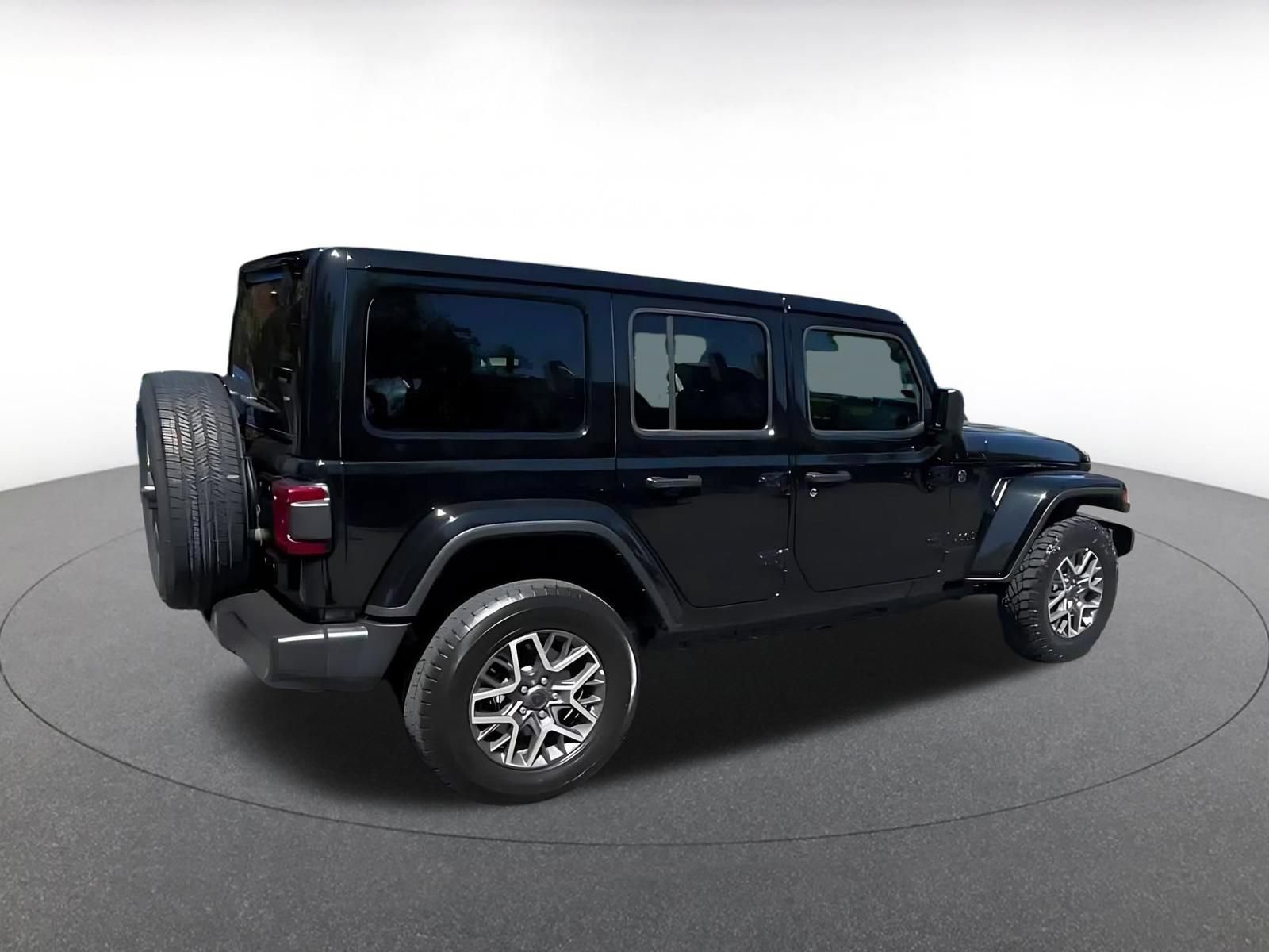 Thumbnail: 2025 Jeep Wrangler - 14