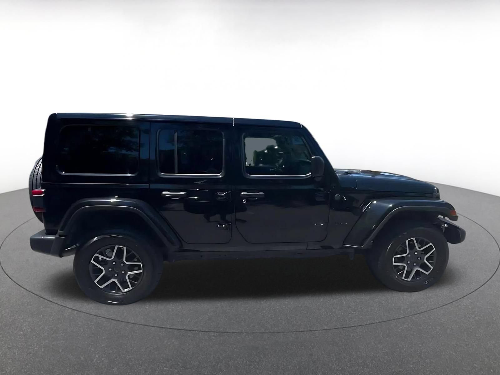Thumbnail: 2025 Jeep Wrangler - 16