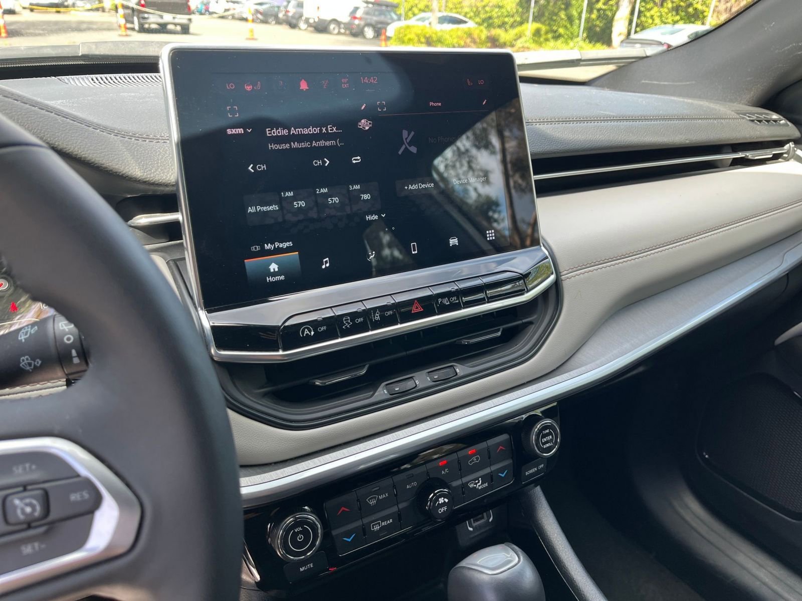 Thumbnail: 2025 Jeep Compass - 17