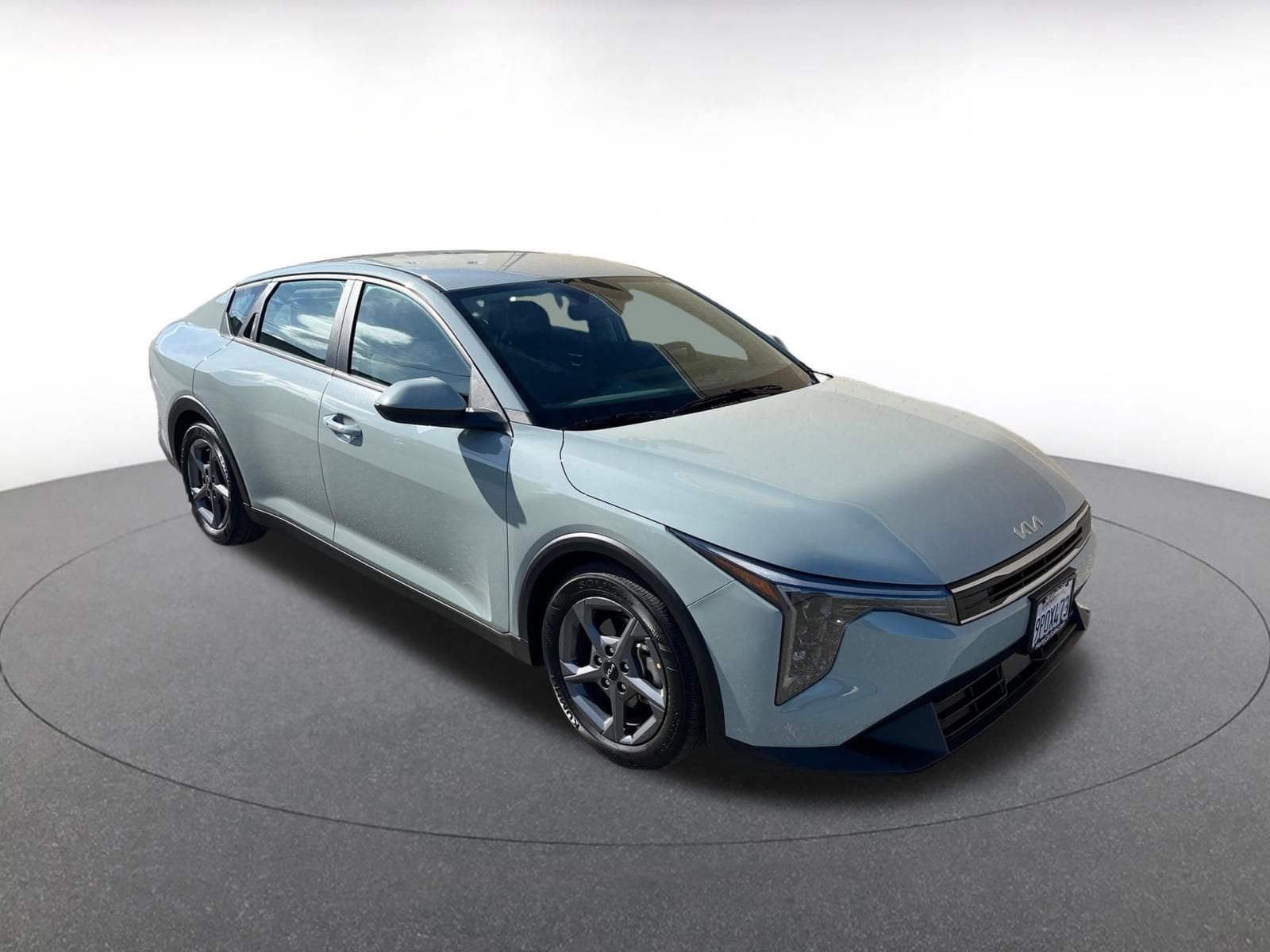 Thumbnail: 2025 Kia K4 - 1