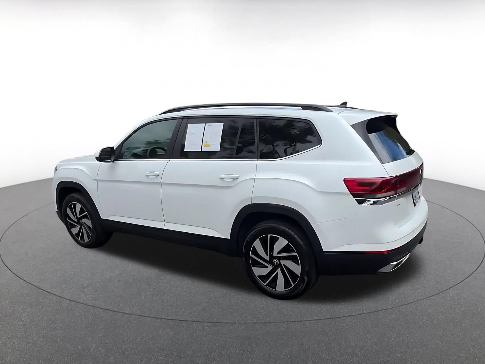 Thumbnail: 2026 Volkswagen Atlas - 10