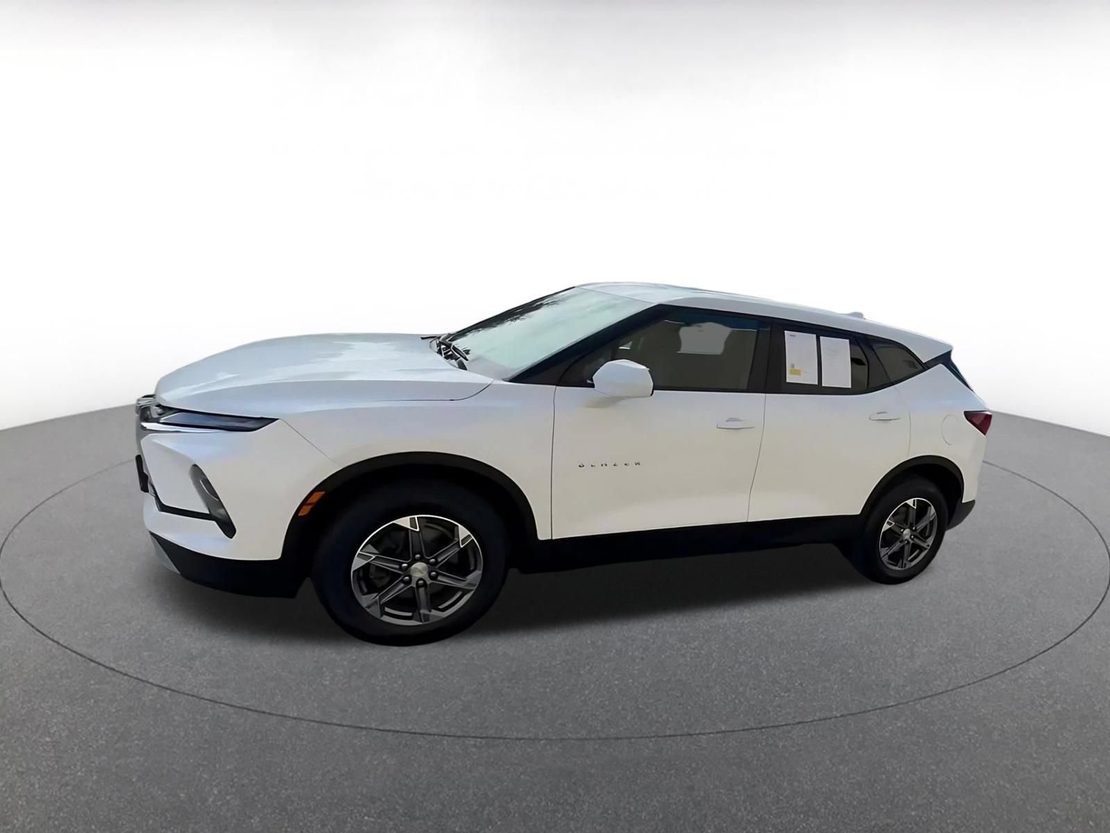 Thumbnail: 2025 Chevrolet Blazer - 6