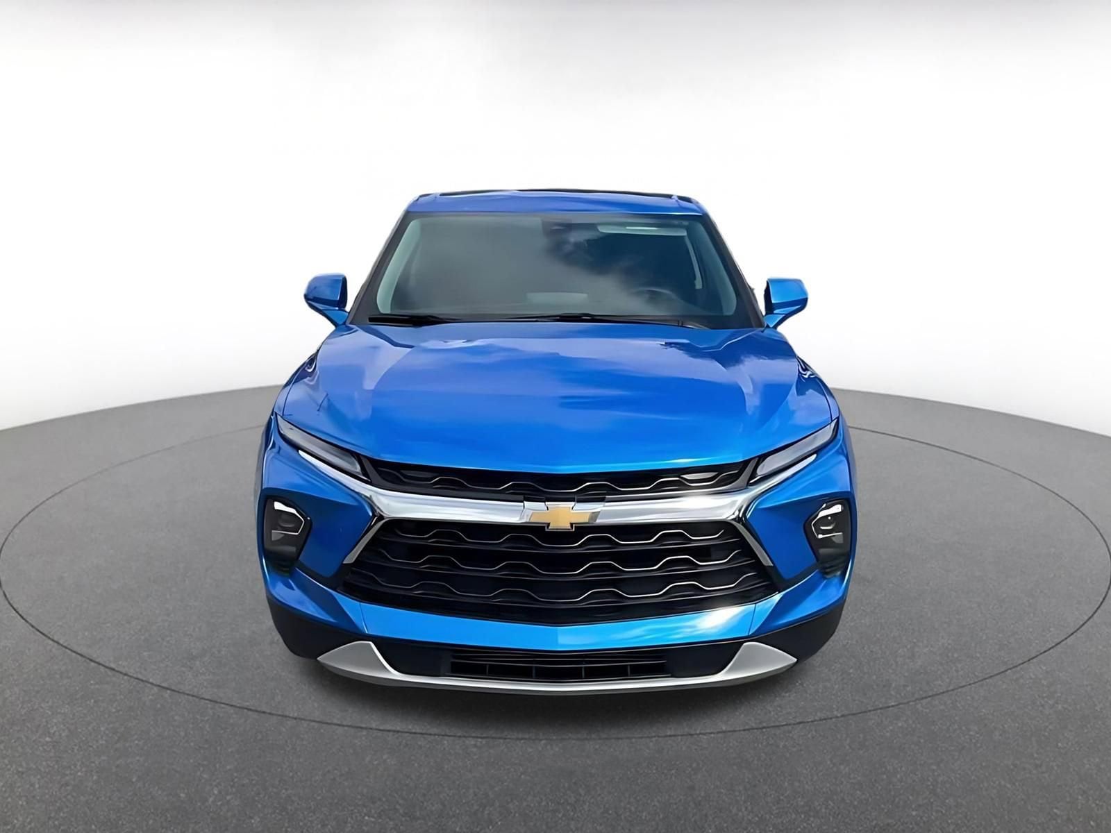 Thumbnail: 2025 Chevrolet Blazer - 4