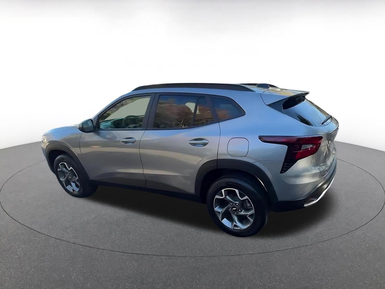 Thumbnail: 2025 Chevrolet Trax - 10