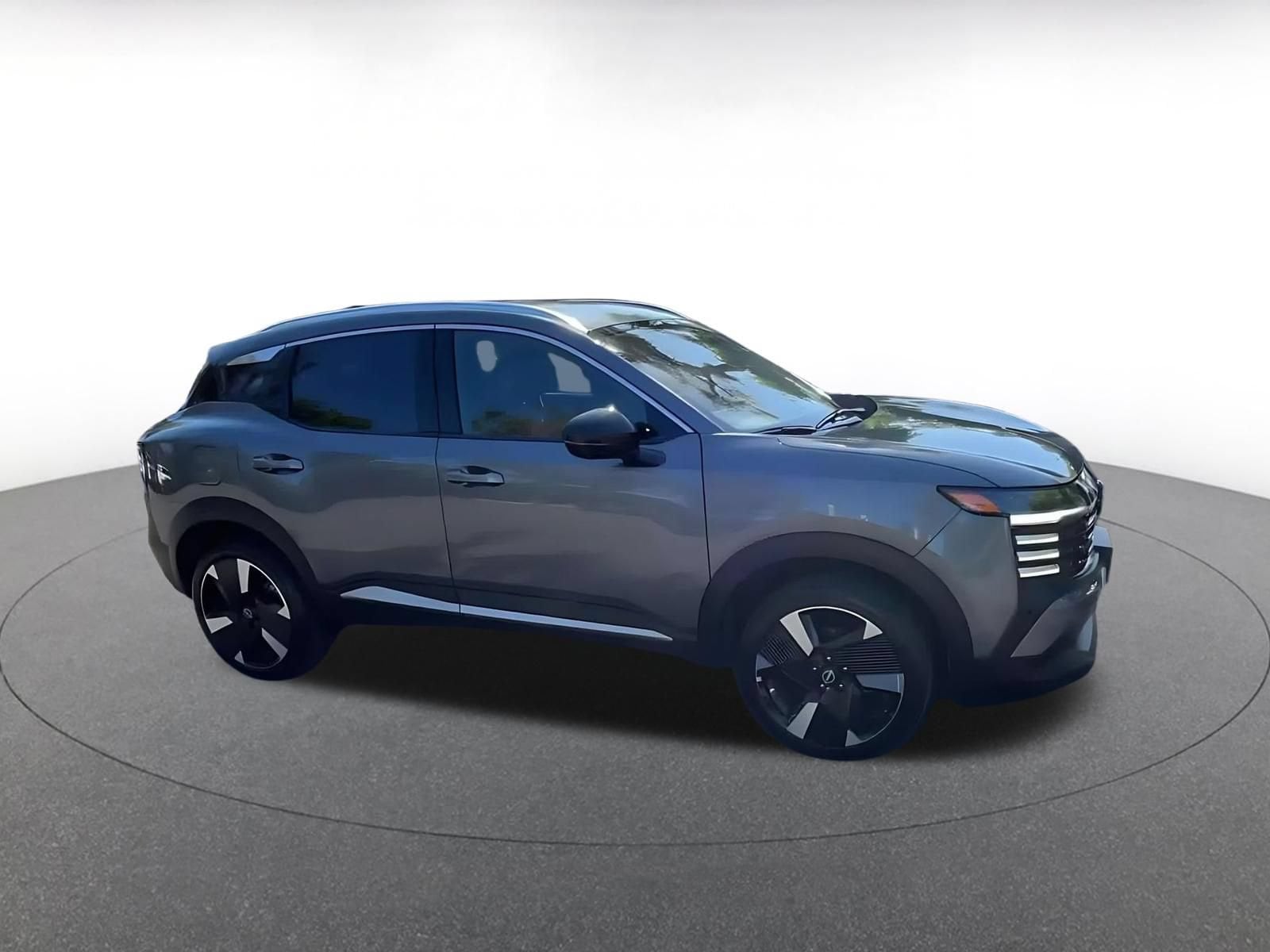 Thumbnail: 2026 Nissan Kicks - 2