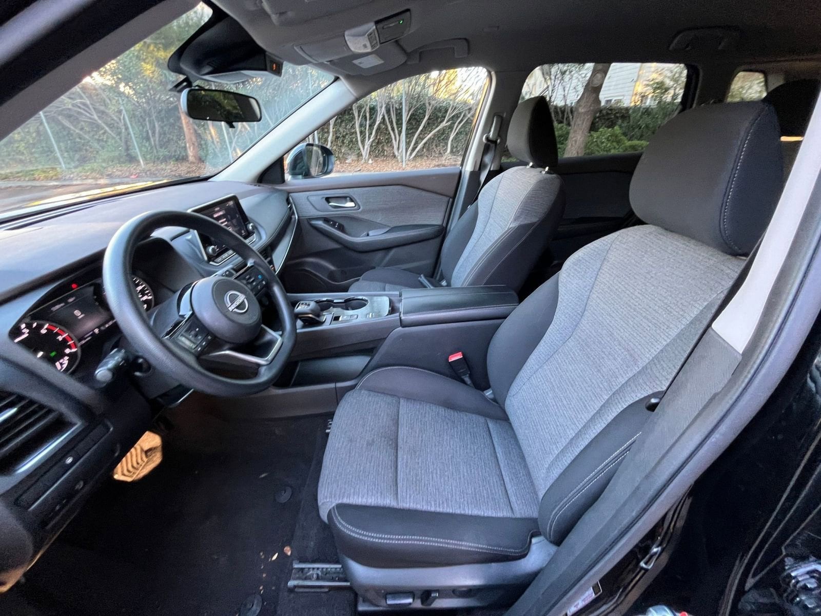 Thumbnail: 2023 Nissan Rogue - 25