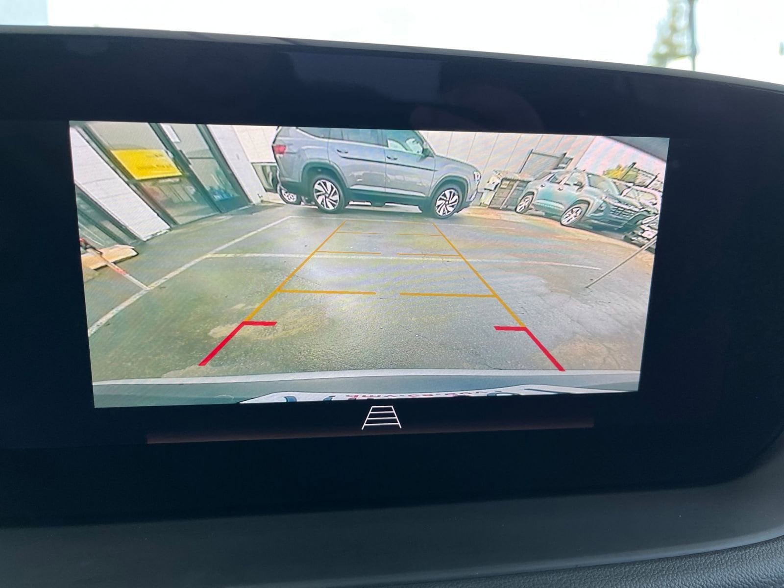 Thumbnail: 2025 Buick Encore GX - 17