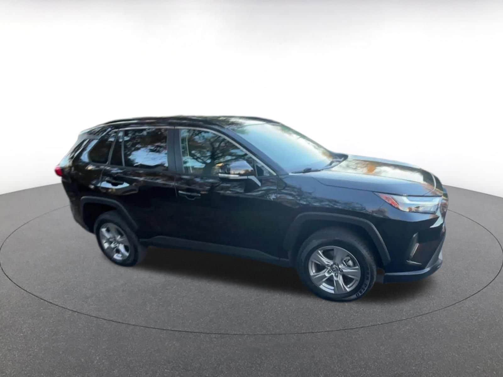 Thumbnail: 2025 Toyota RAV4 - 2