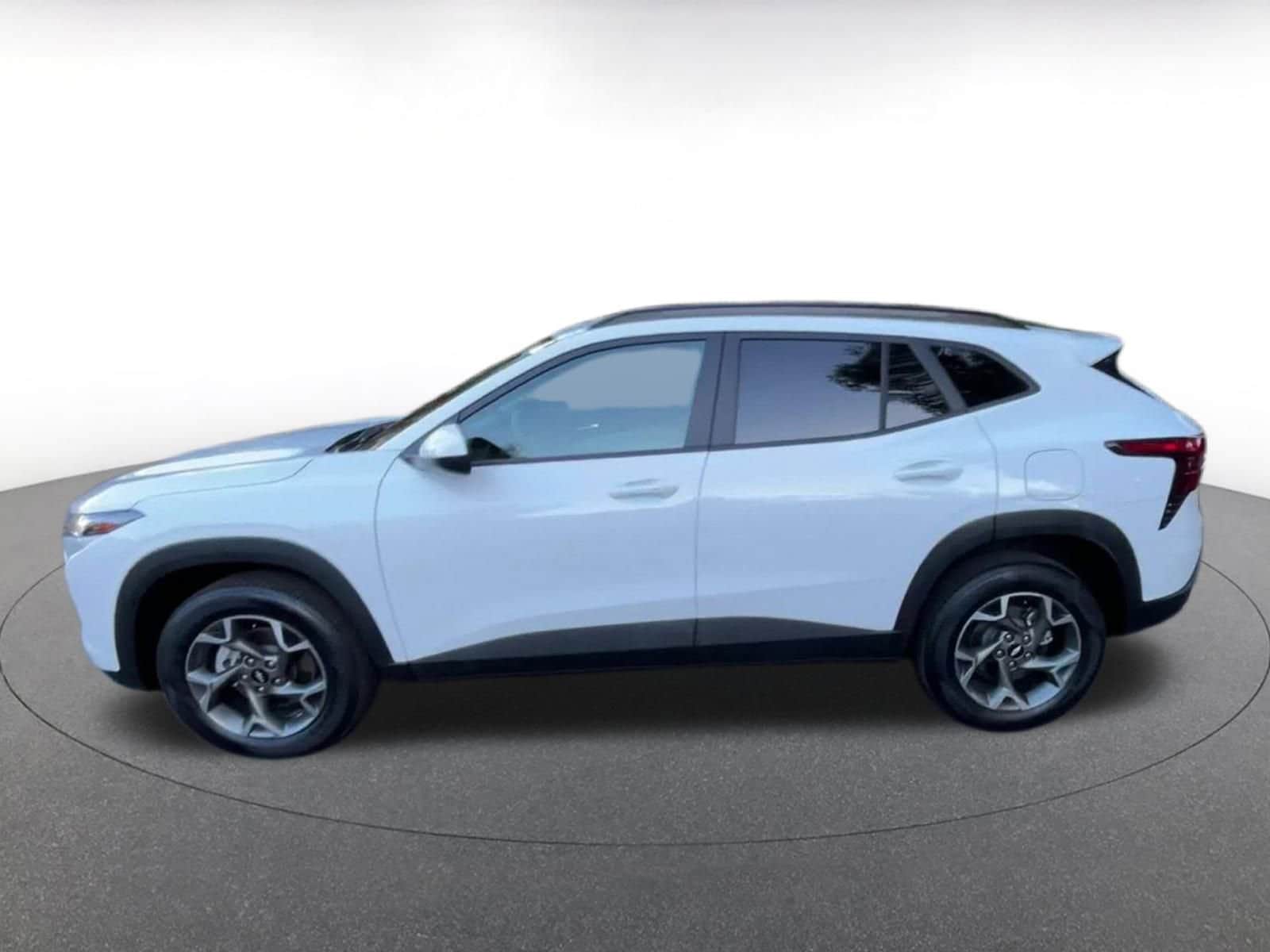 Thumbnail: 2025 Chevrolet Trax - 9