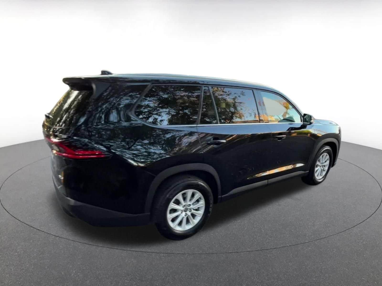 Thumbnail: 2025 Toyota Grand Highlander - 15