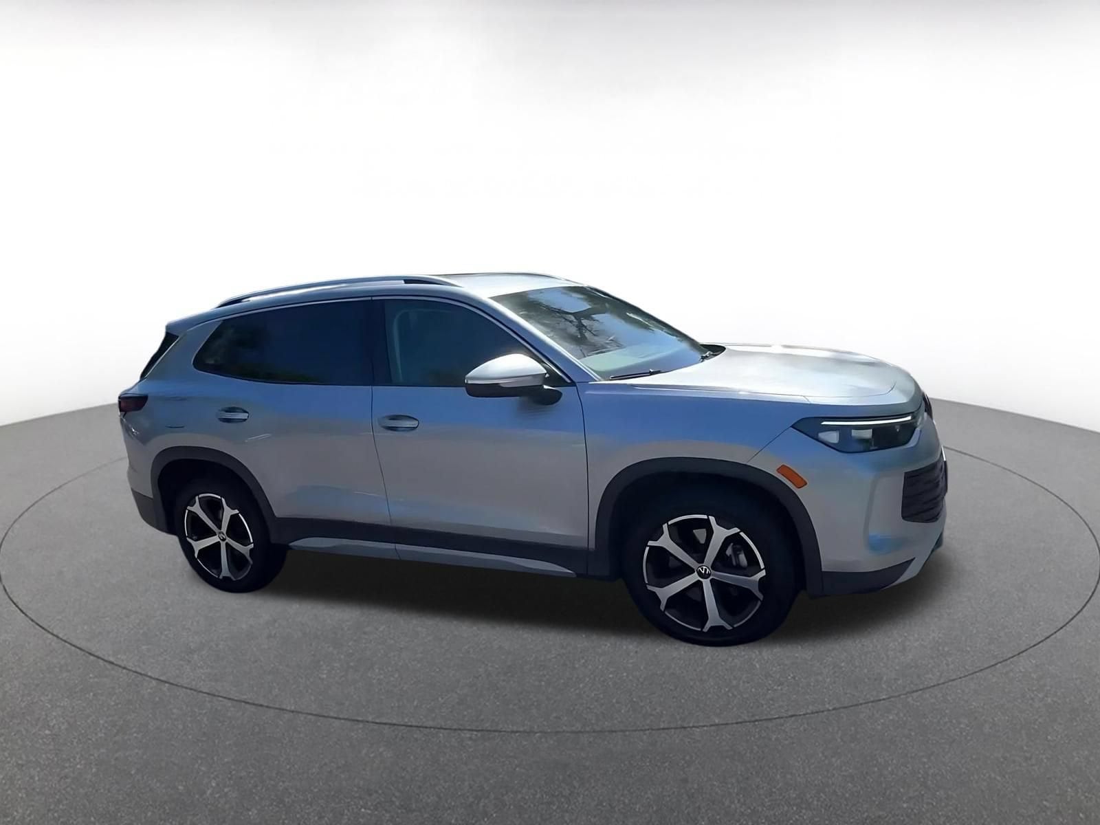 Thumbnail: 2026 Volkswagen Tiguan - 2