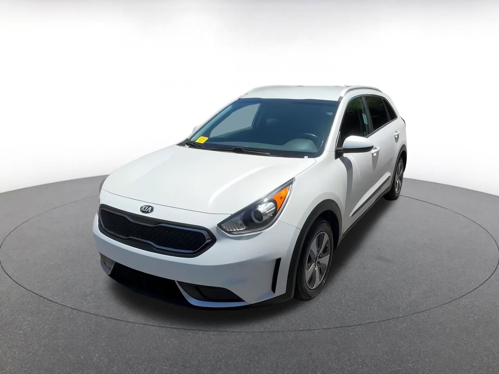 Thumbnail: 2019 Kia Niro - 5