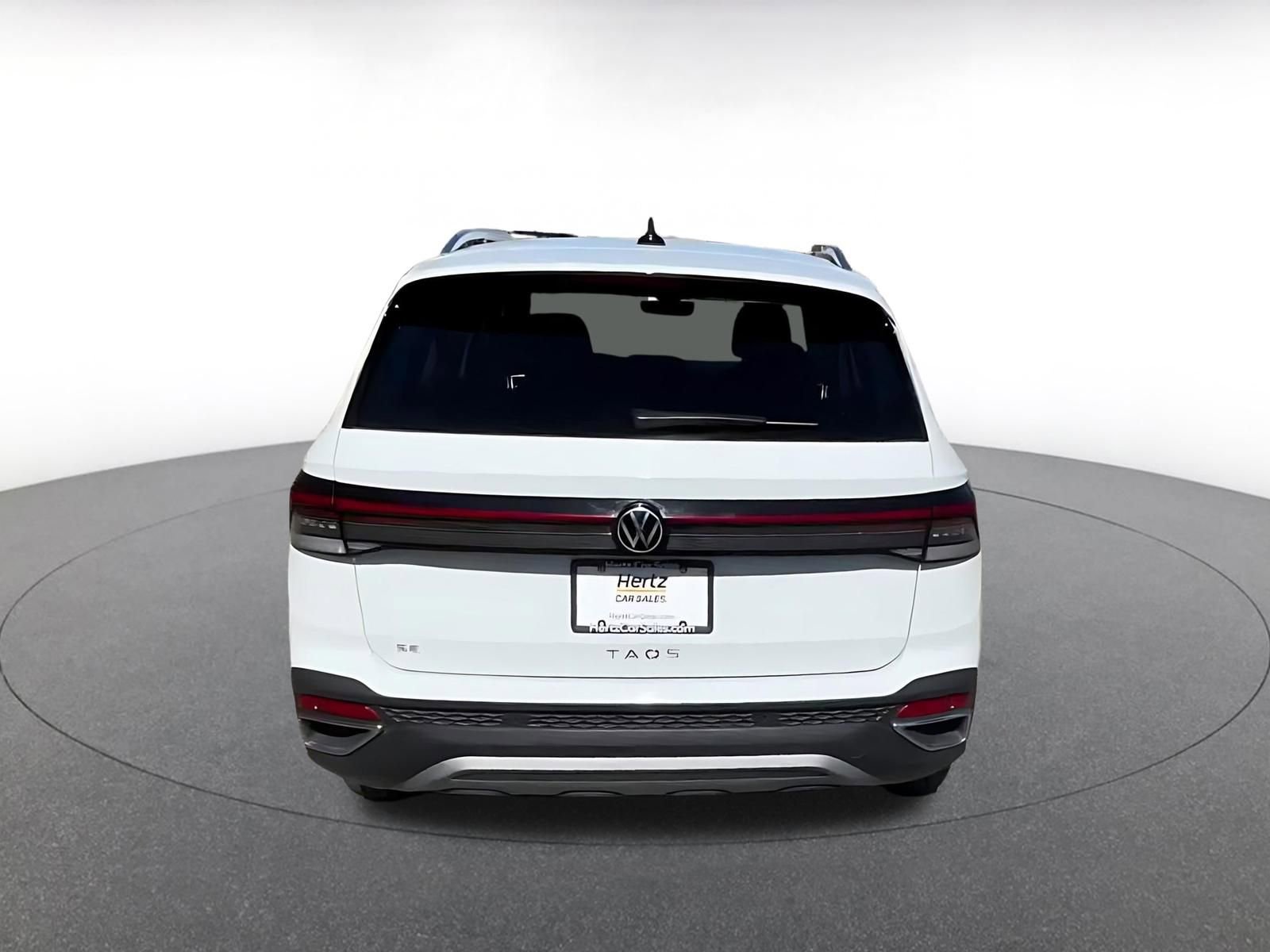 Thumbnail: 2025 Volkswagen Taos - 12