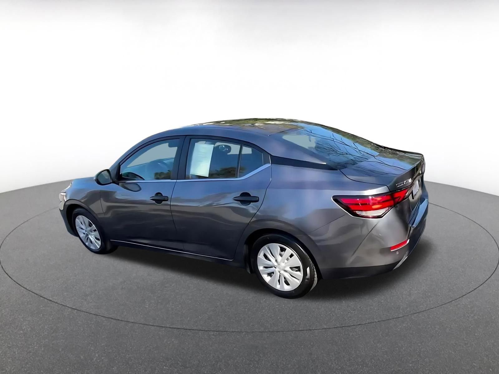 Thumbnail: 2025 Nissan Sentra - 10