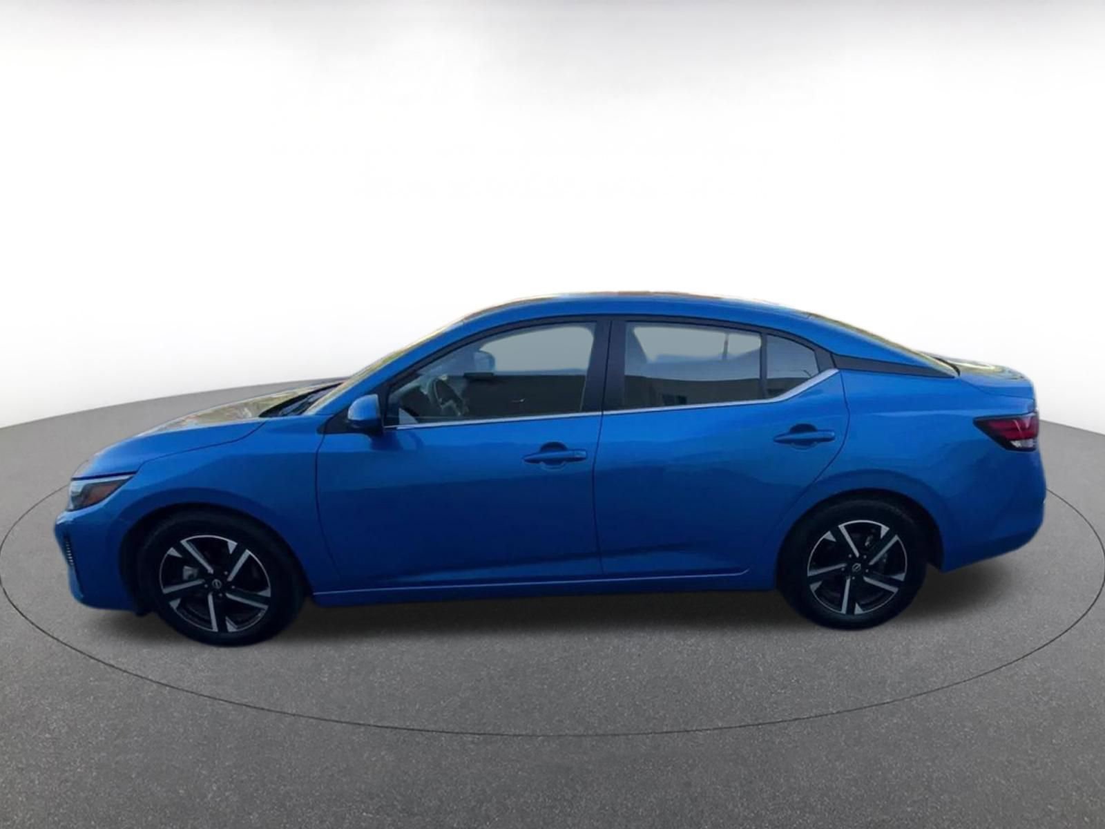 Thumbnail: 2025 Nissan Sentra - 9