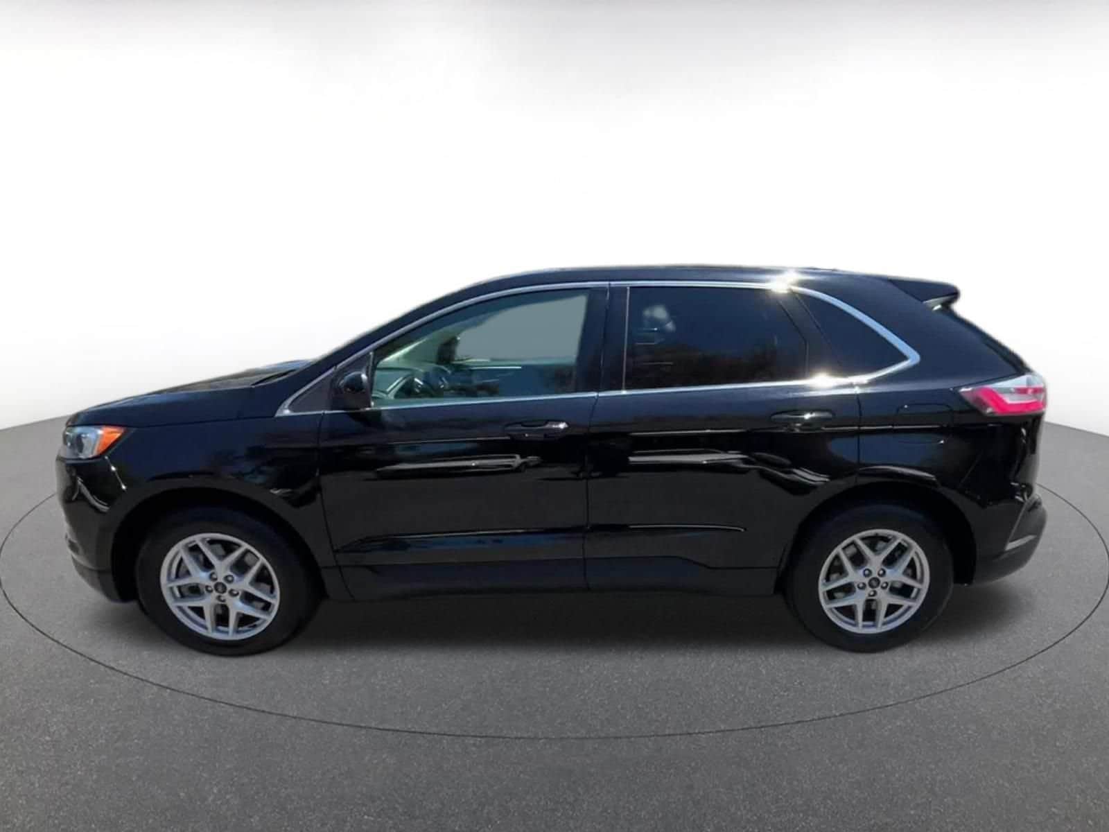 Thumbnail: 2024 Ford Edge - 9