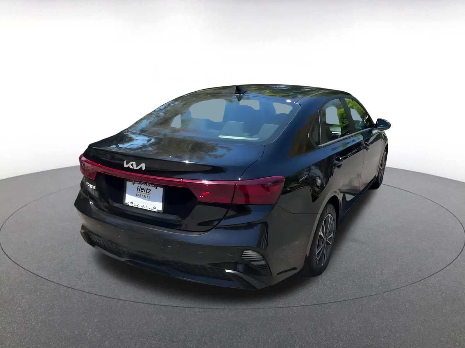 Thumbnail: 2024 Kia Forte - 11