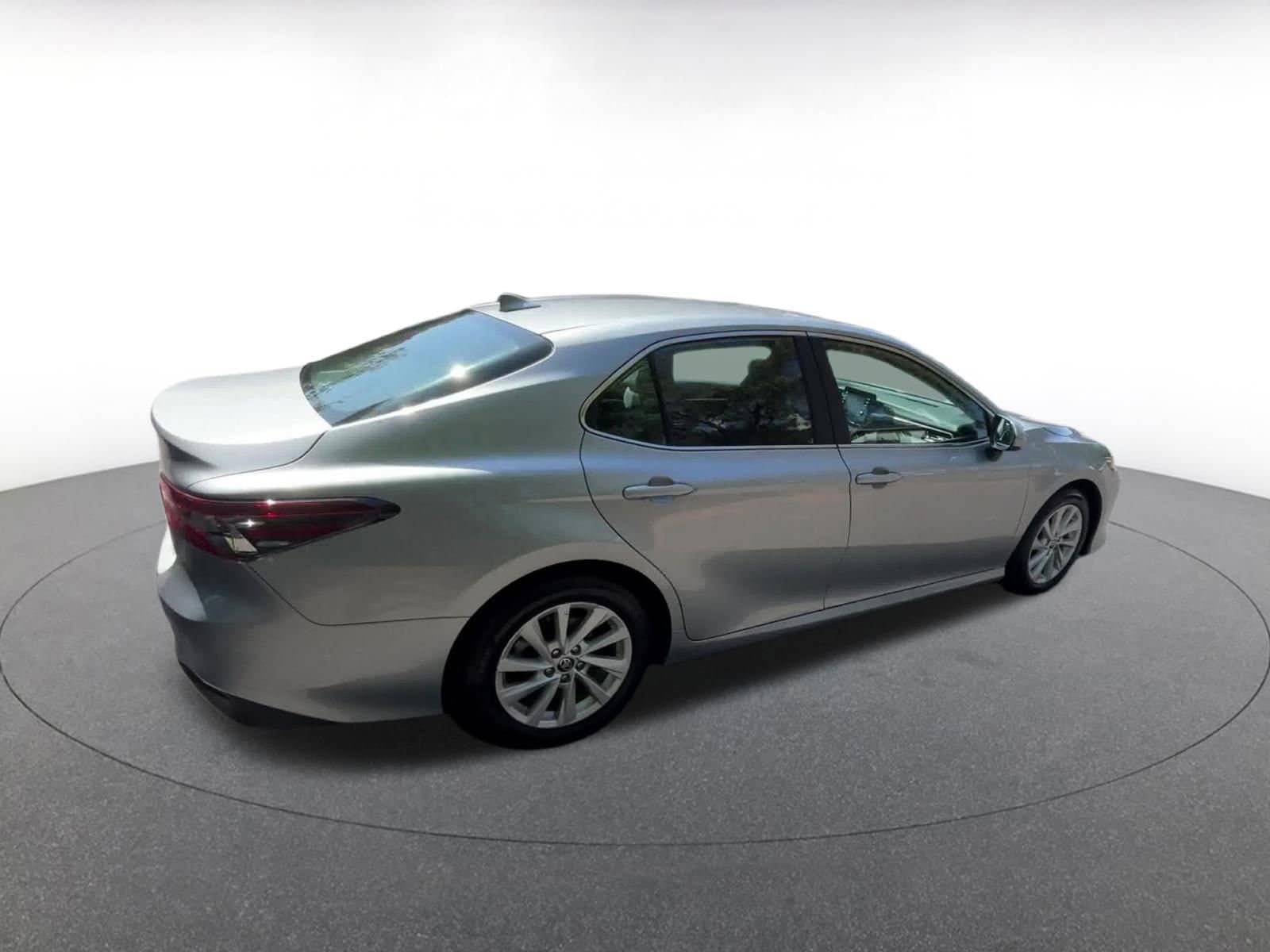 Thumbnail: 2024 Toyota Camry - 15